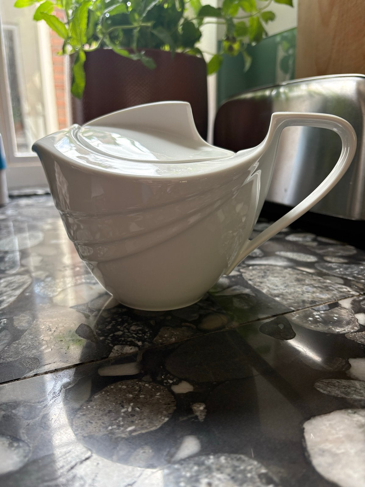 Hutschenreuther Maxim's Theepot - Wit Porselein, Overige merken, Ophalen of Verzenden, Zo goed als nieuw, Porselein