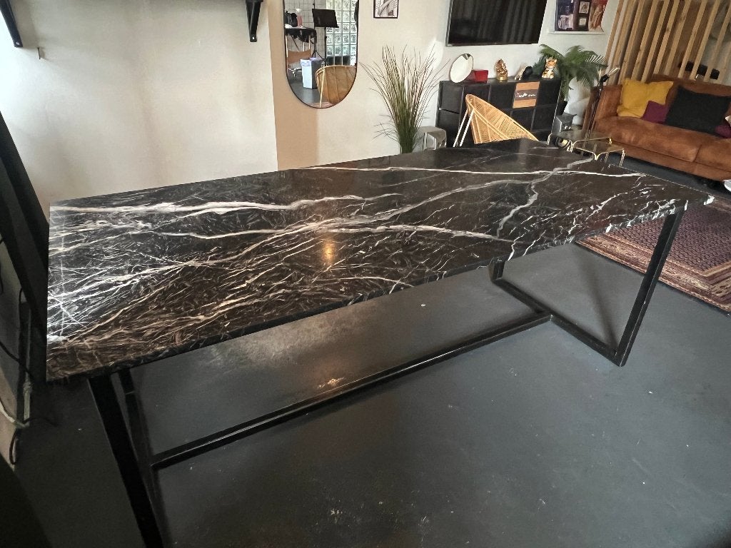 Marmeren eettafel zwart, Huis en Inrichting, Tafels | Eettafels, Ophalen, Overige materialen, Gebruikt, Luxe