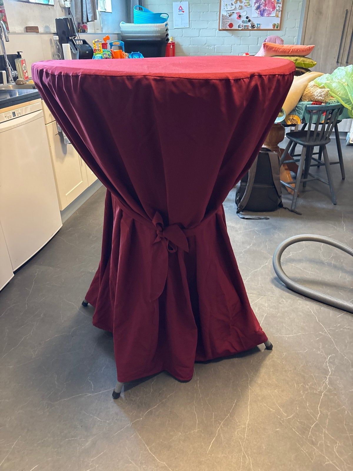 Tafelkleed voor statafel - Bordeauxrood, Gebruikt, Rond, Ophalen of Verzenden, Rood