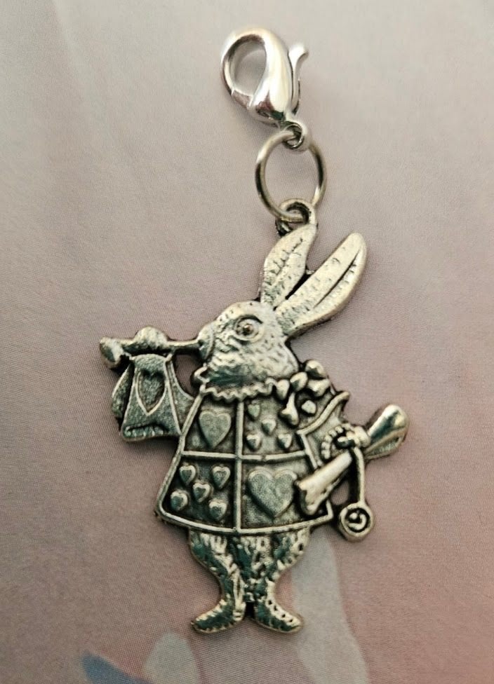 Alice in Wonderland konijn konijntje hanger steampunk stijl, Overige materialen, Verzenden, Nieuw, Zilver