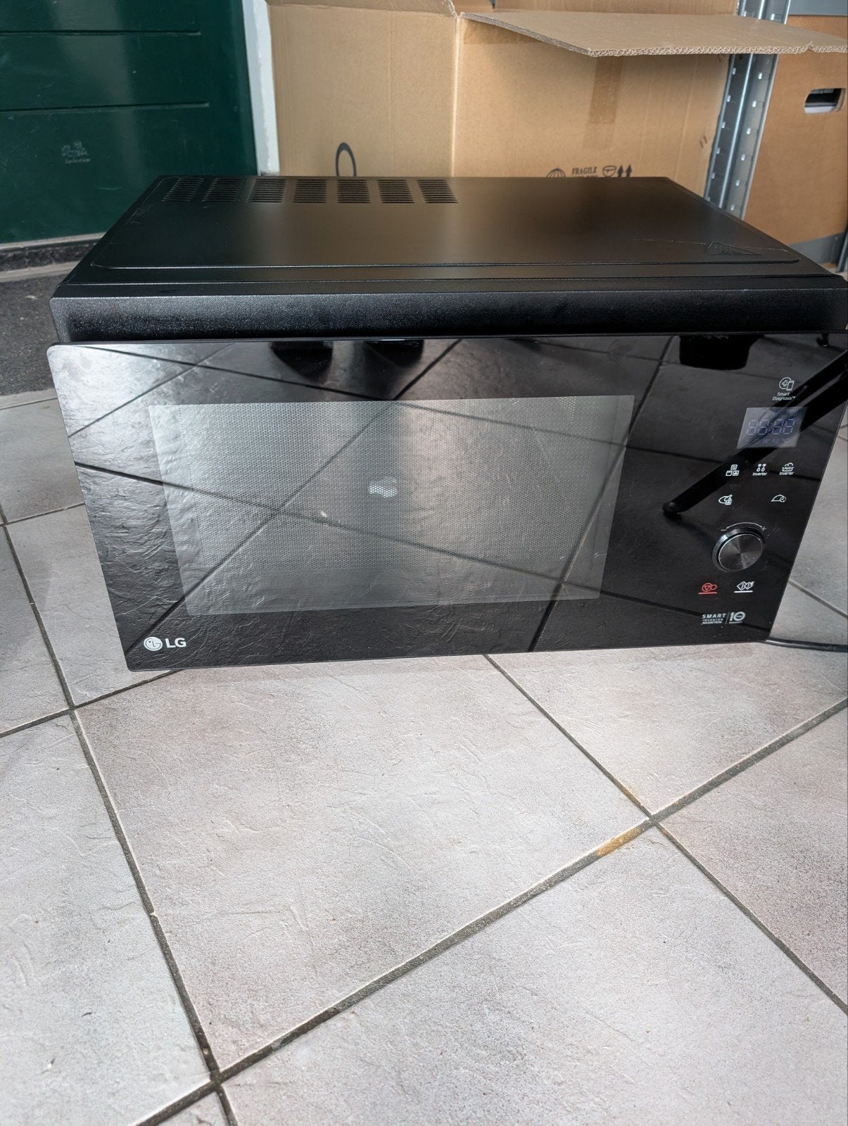 LG NeoChef MJ3965BIB combinatie magnetron, Witgoed en Apparatuur, Ophalen, Combimagnetron, Gebruikt, Draaiplateau