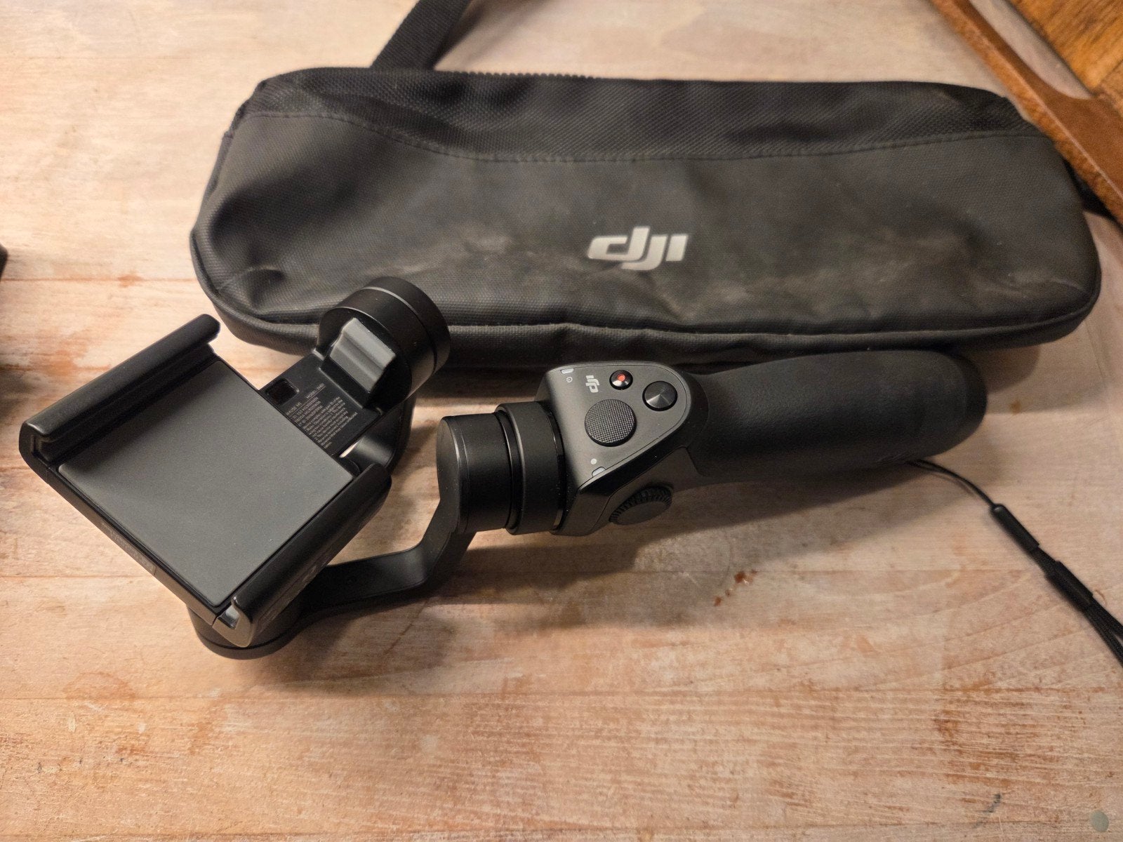 DJI Osmo Mobile (1e gen) gimbal - z.g.a.n. met tas, Overige typen, Overige soorten, Minder dan 8x, Zo goed als nieuw