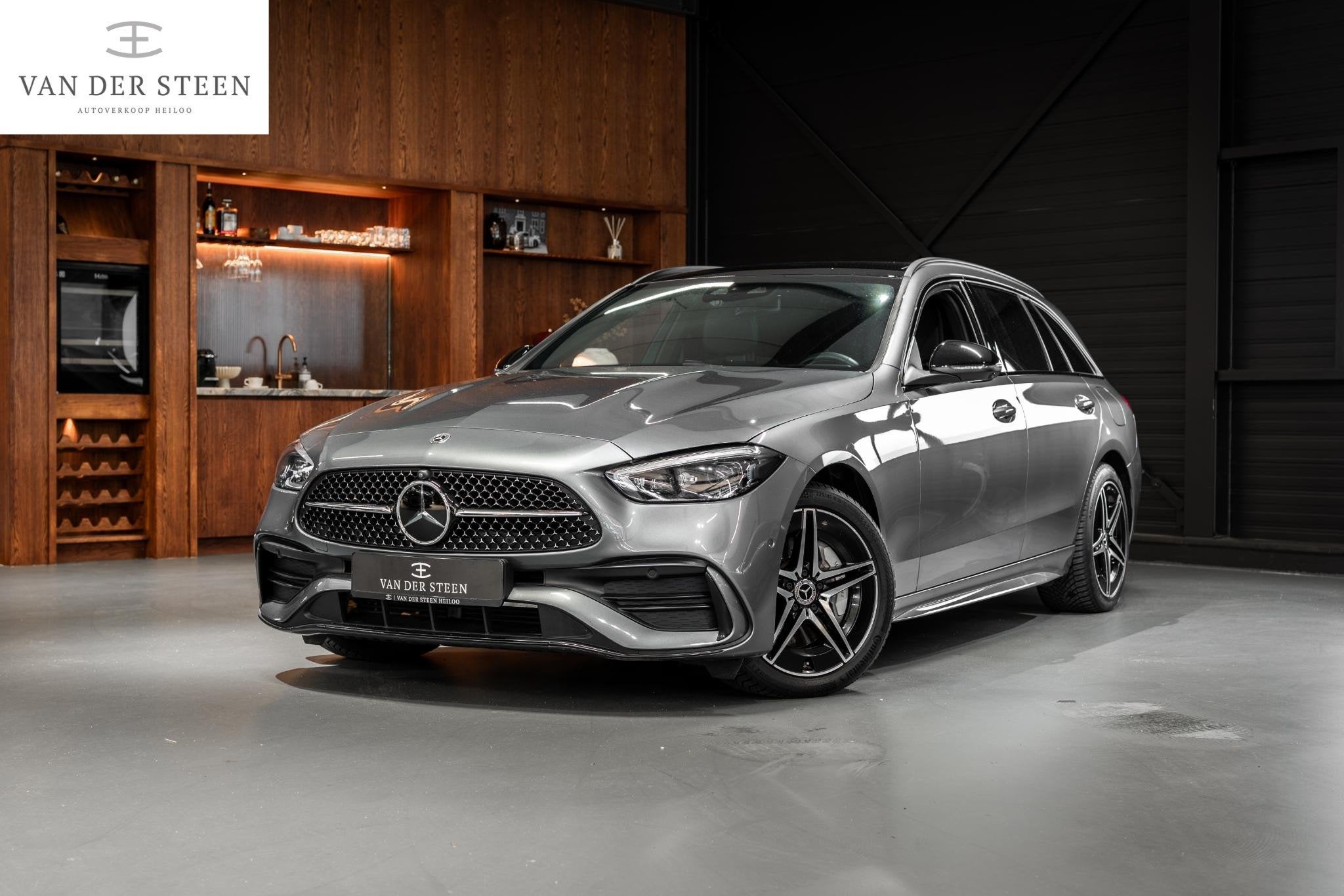Mercedes-Benz C-klasse Estate 300 e Business Solution AMG Sc, Automaat, Achterwielaandrijving, 4 cilinders, 2020 kg