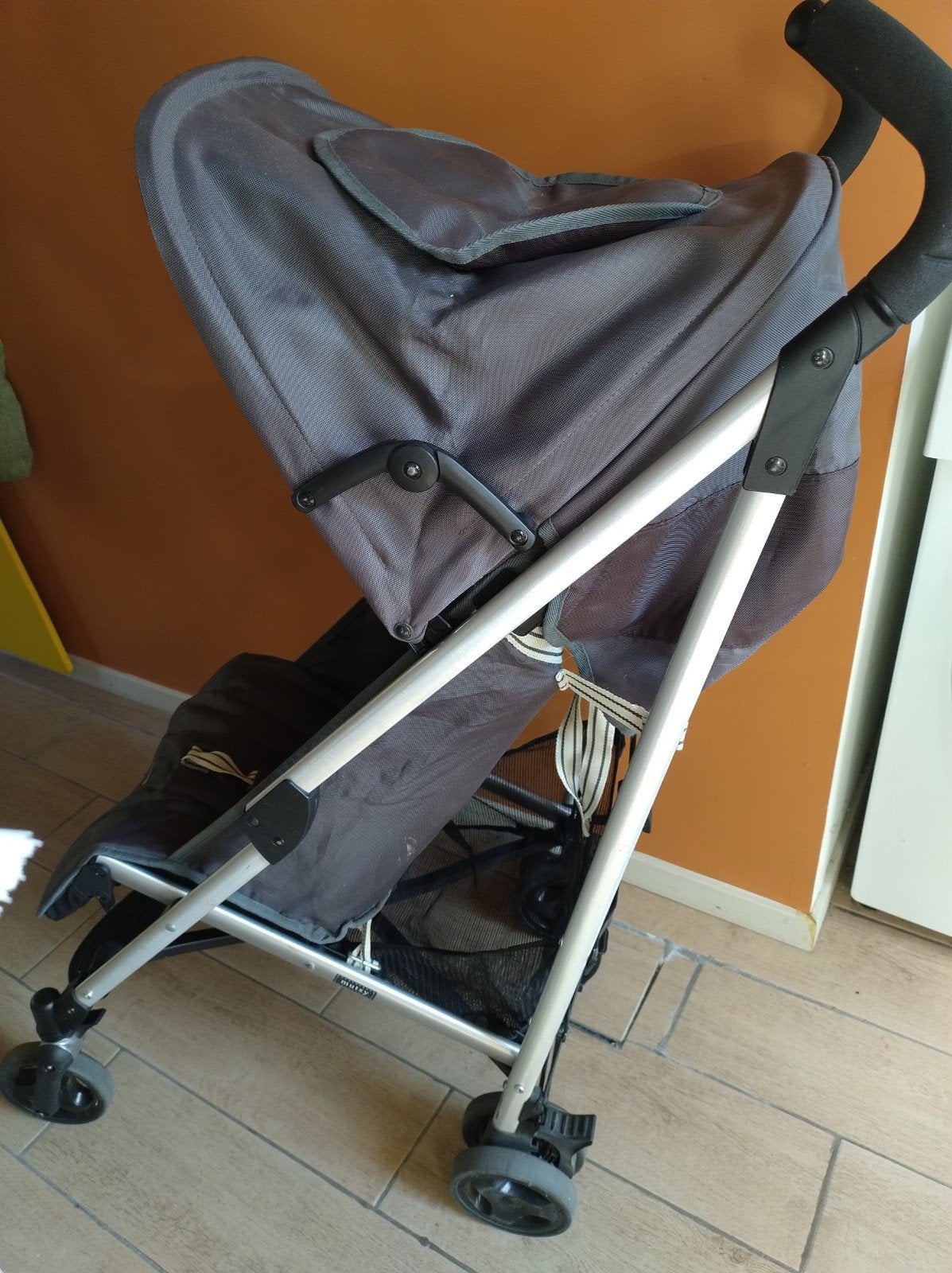 Mutsy buggy met kap en verstelbare zitting, Ophalen, Gebruikt, Overige merken