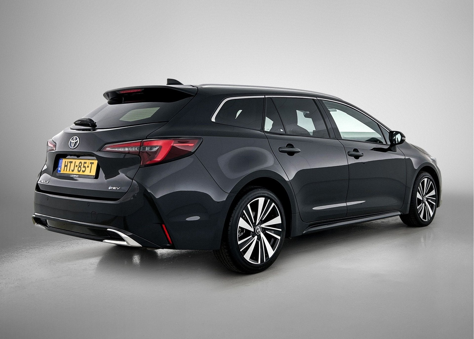 Toyota Corolla Touring Sports Hybrid 140 Dynamic | BTW Voert, Gebruikt, 4 cilinders, Corolla, Zwart