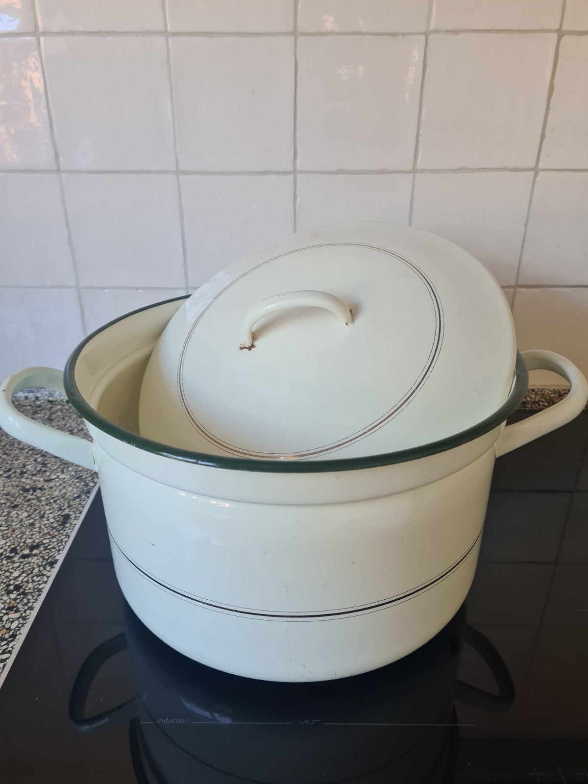 Vintage Emaille Soeppan met Deksel - Crème/Groen, Antiek en Kunst, Ophalen