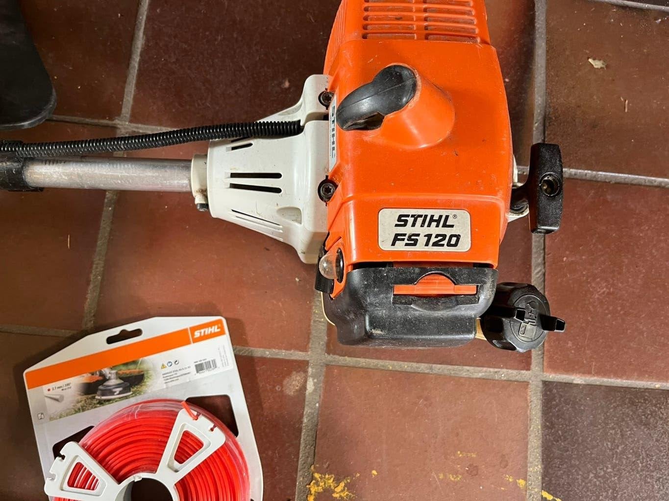 STIHL bosmaaier type Fs 120.en extra draadkop ., Ophalen, Zo goed als nieuw, Benzine, Stihl