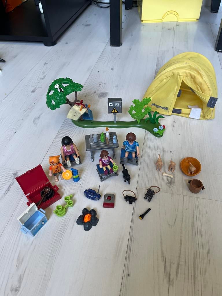 Playmobil Camping Set met Tent en Figuren, Ophalen of Verzenden, Gebruikt, Complete set