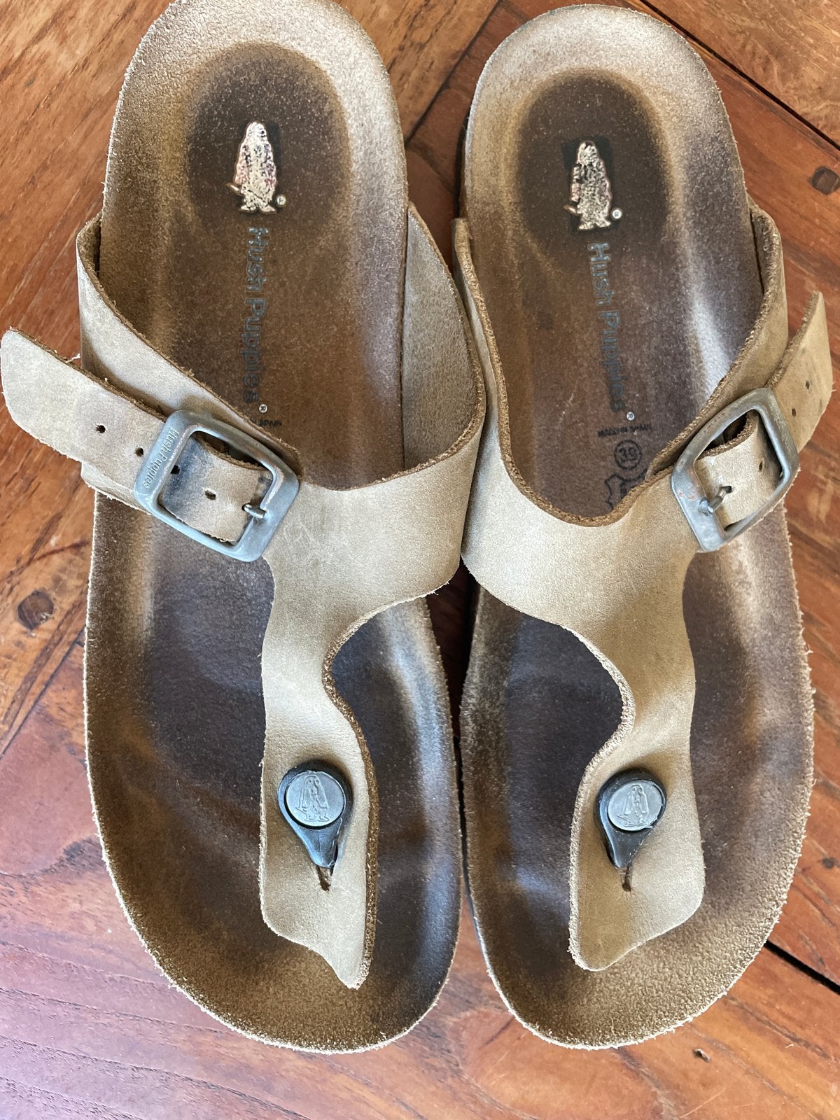 Hush Puppies teenslippers - Maat 38, leren riempjes, Ophalen of Verzenden, Gedragen, Bruin, Slippers