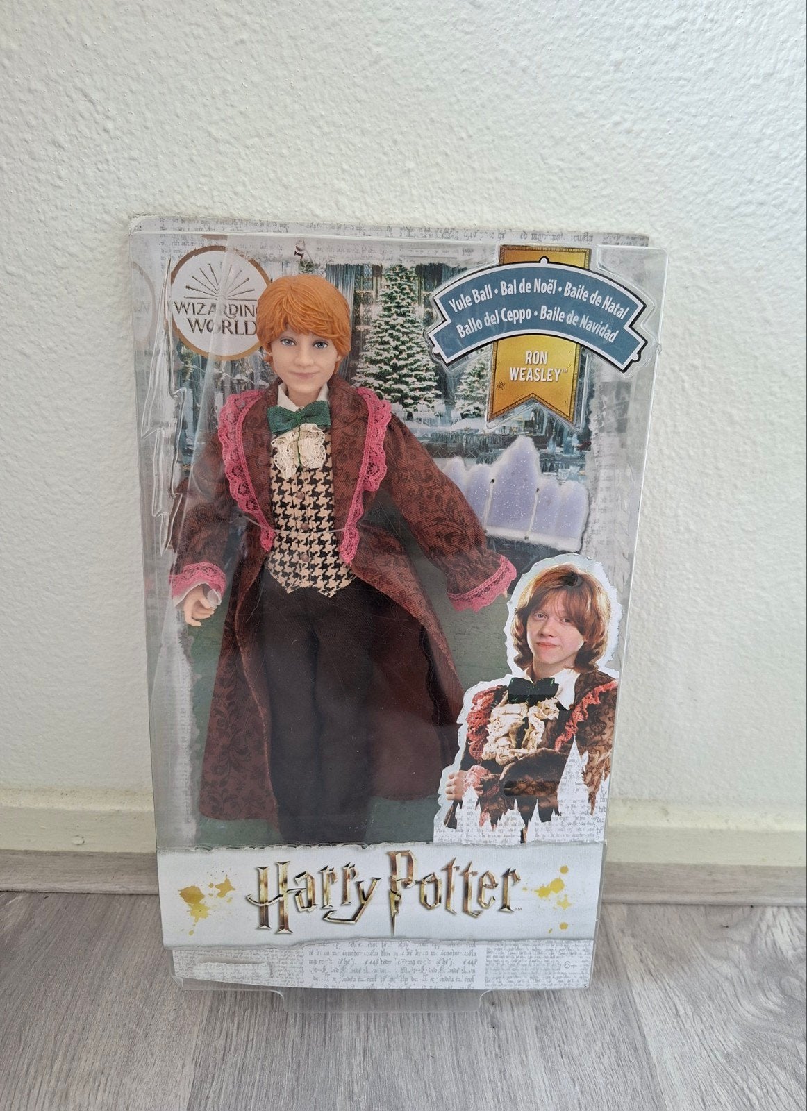 Harry Potter Ron Weasley Yule Ball Doll, Verzamelen, Harry Potter, Ophalen of Verzenden, Nieuw, Actiefiguurtje