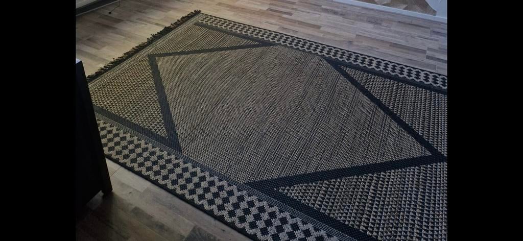 Vloerkleed 1.60m x 2.30m - Antraciet /Beige met Patroon, Ophalen, 150 tot 200 cm, 200 cm of meer, Zo goed als nieuw