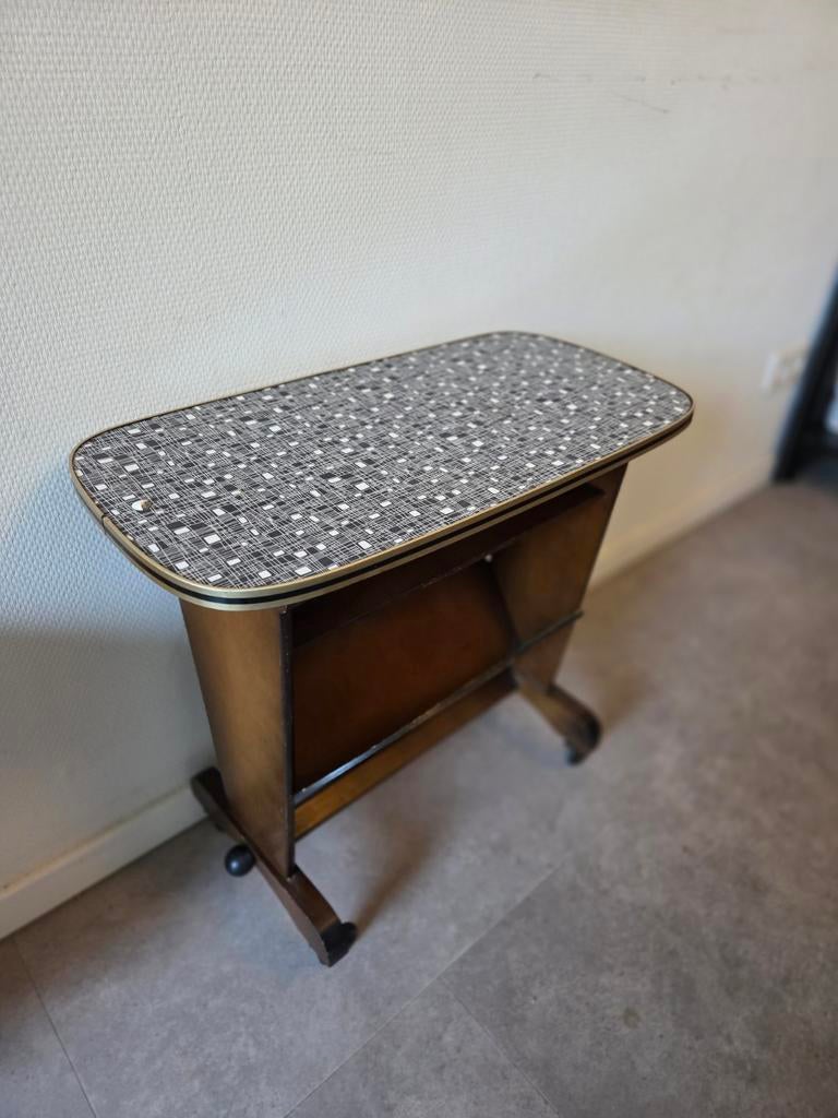 Vintage bijzettafel met mozaïek blad, Ophalen, Minder dan 45 cm, Gebruikt, Rechthoekig