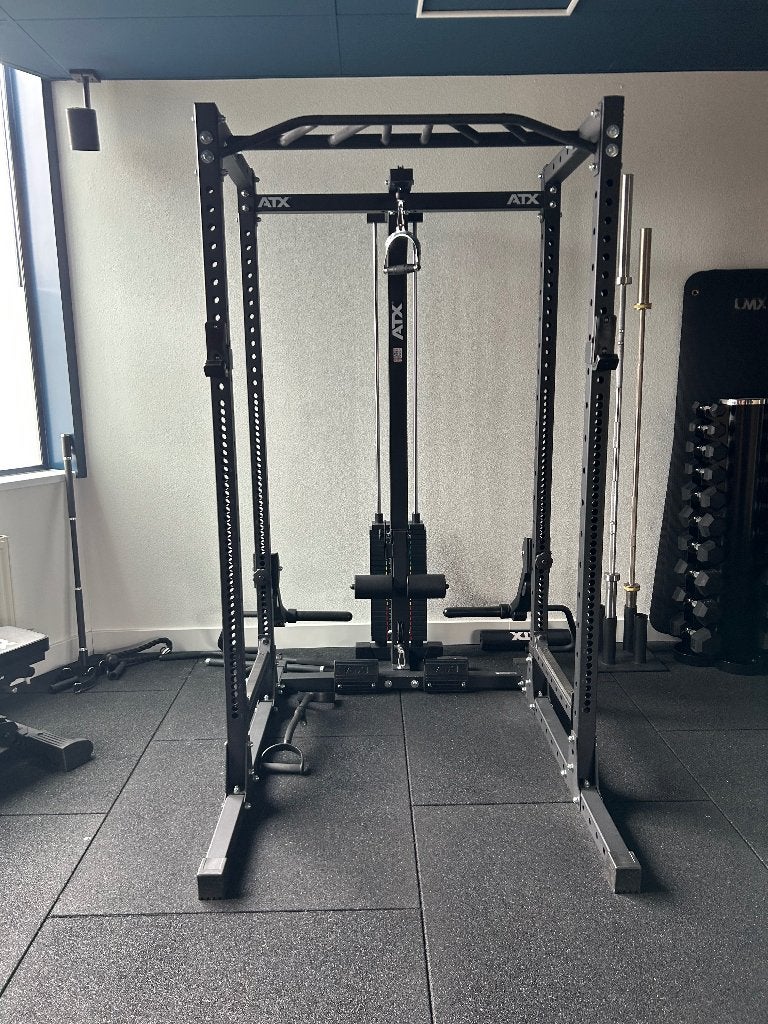 Squat rack, Sport en Fitness, Fitnessapparatuur, Zo goed als nieuw, Krachtstation, Benen, Borst, Buik, Rug, Overige materialen
