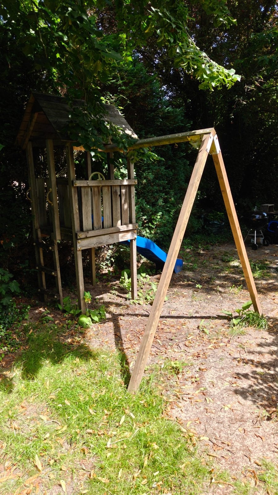 Houten Speelhuisje met Glijbaan en Schommel, Kinderen en Baby's, Speelgoed | Buiten | Speeltoestellen, Ophalen, Gebruikt, Glijbaan