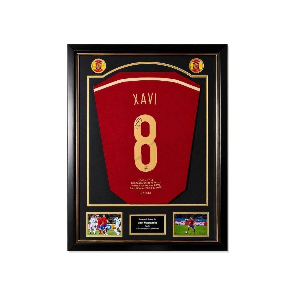 Xavi Hernández gesigneerd Spanje 2014-15 shirt Deluxe Frame, Buitenlandse clubs, Shirt, Info@sportmemorabilianetherlands.com, Nieuw