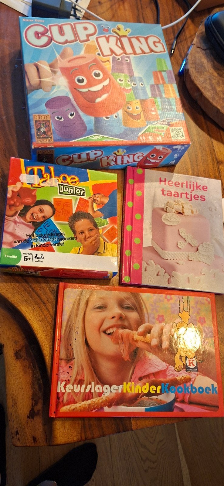 Kookboek en spellen: Cup King, Taboo Junior, Heerlijke t, Ophalen