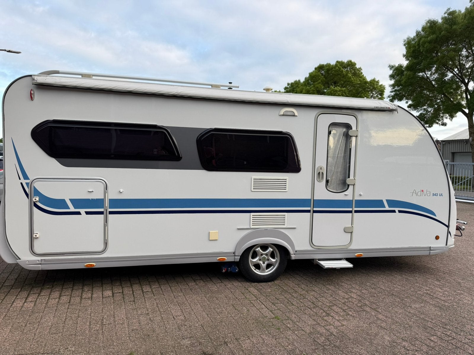 Zakluifel van caravanstore, Ophalen, Gebruikt
