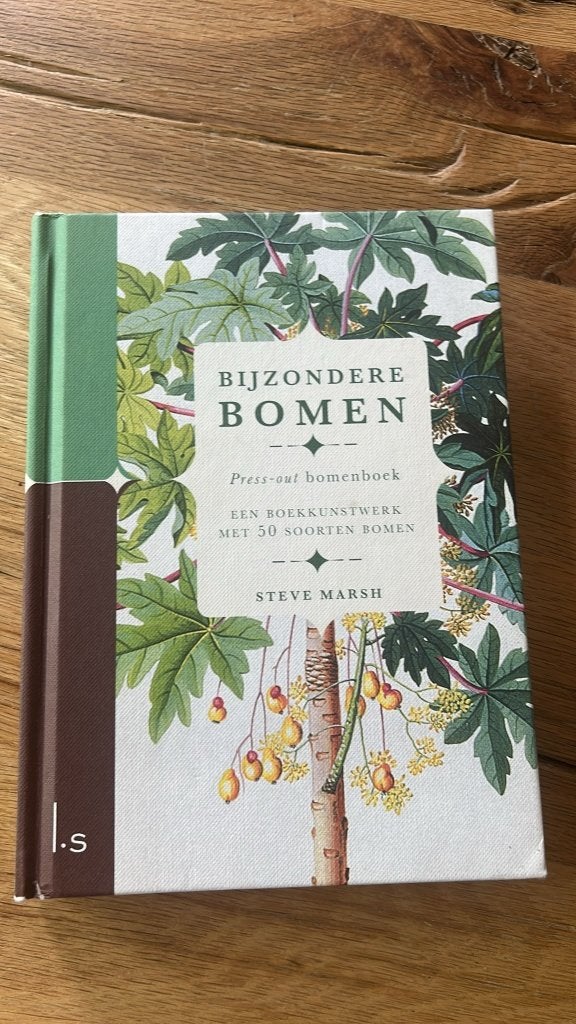 Bijzondere Bomen - Press-out bomenboek, Bloemen, Planten en Bomen, Ophalen of Verzenden, Zo goed als nieuw, Steve Marsh