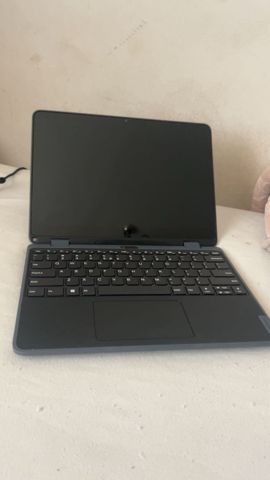 Lenovo 500w yoga gen 4, Lenovo, Ophalen of Verzenden, Zo goed als nieuw, Bescherming voor- en achterkant