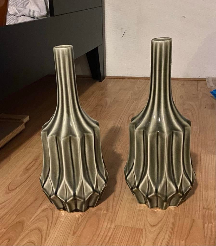 Set van 2 vintage vazen, groen keramiek, geribbeld design, Ophalen