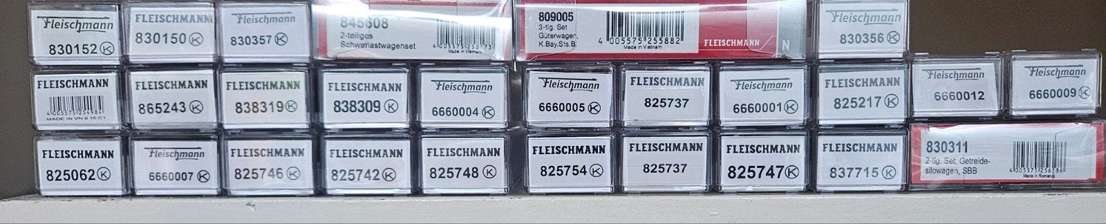 Grote collectie Fleischmann N-spoor wagons en toebehoren, Hobby en Vrije tijd, Modeltreinen | N-Spoor, Ophalen of Verzenden, Gelijkstroom