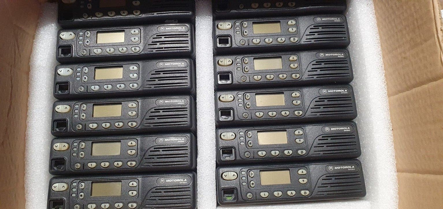 MOTOROLA VHF MOBILOFOONS, Telecommunicatie, Zenders en Ontvangers, Zo goed als nieuw, Zender en Ontvanger, Ophalen