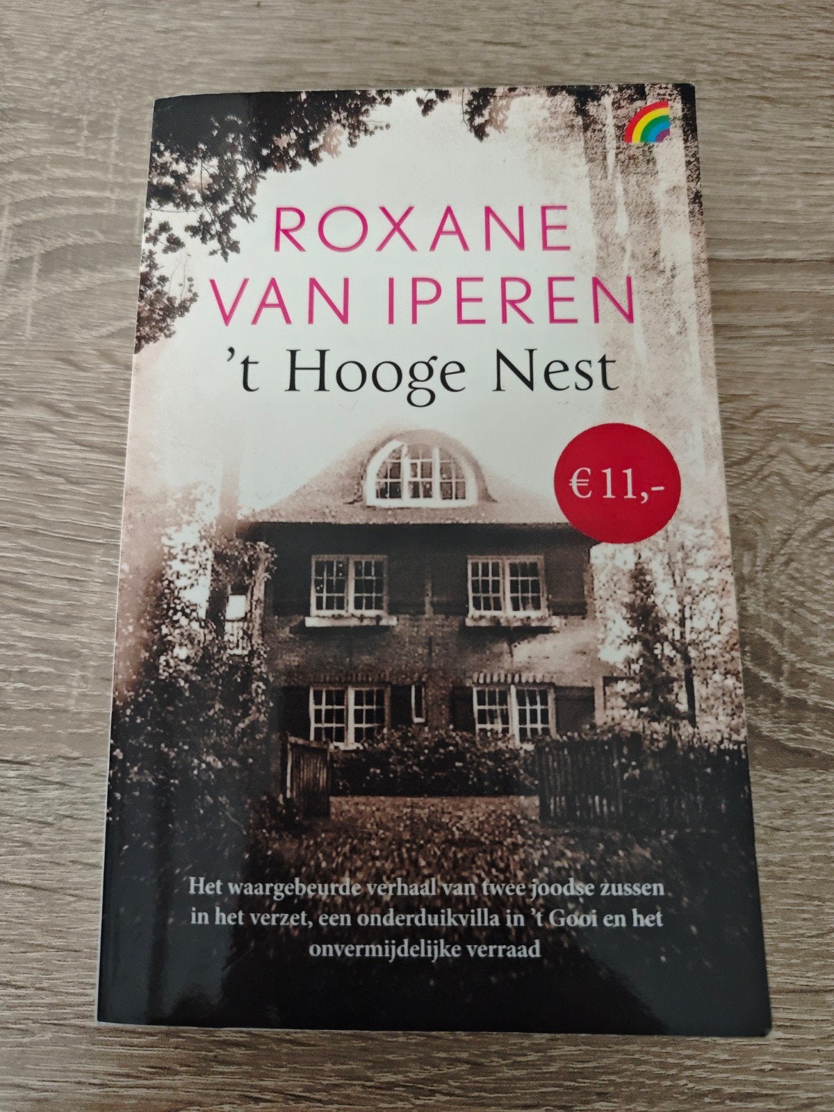 Roxane van Iperen - 't Hooge Nest (Paperback), Ophalen of Verzenden, 20e eeuw of later, Zo goed als nieuw, Roxane van Iperen