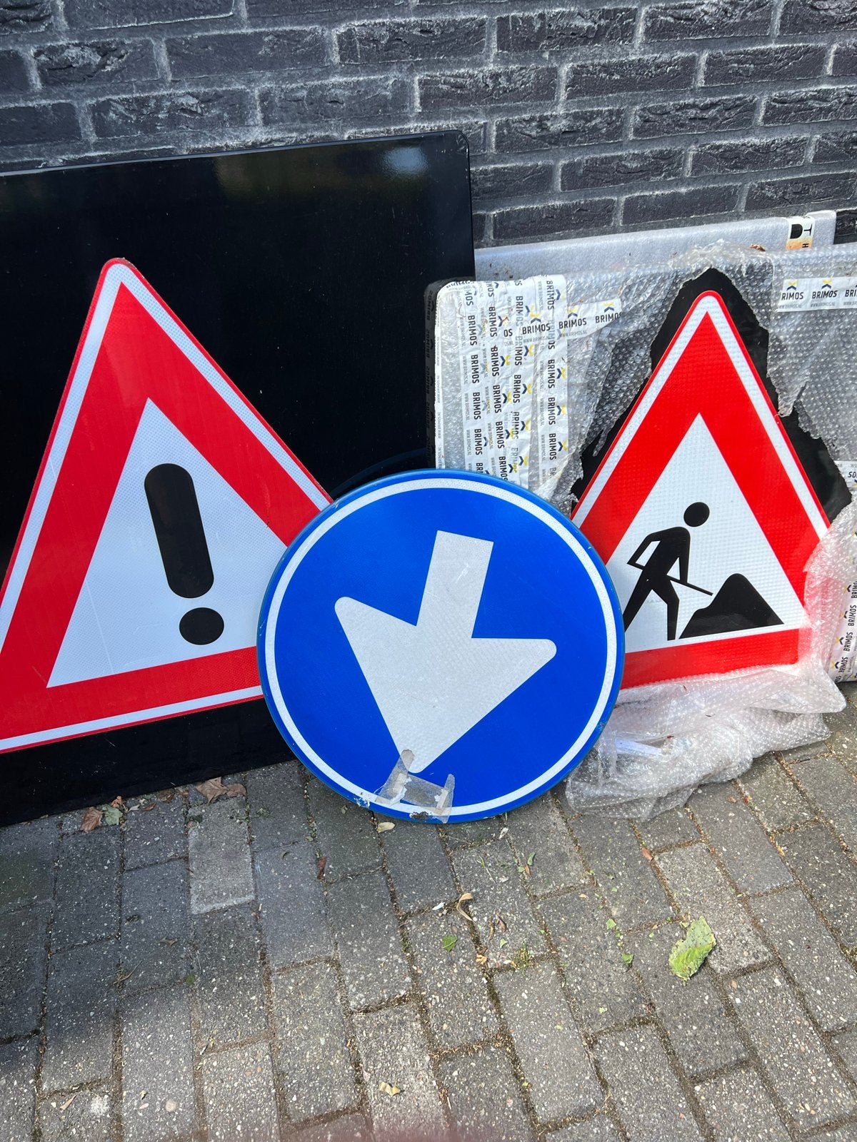 Verkeersborden: Gevaar, Werk in Uitvoering, Verplichte Rijri, Ophalen