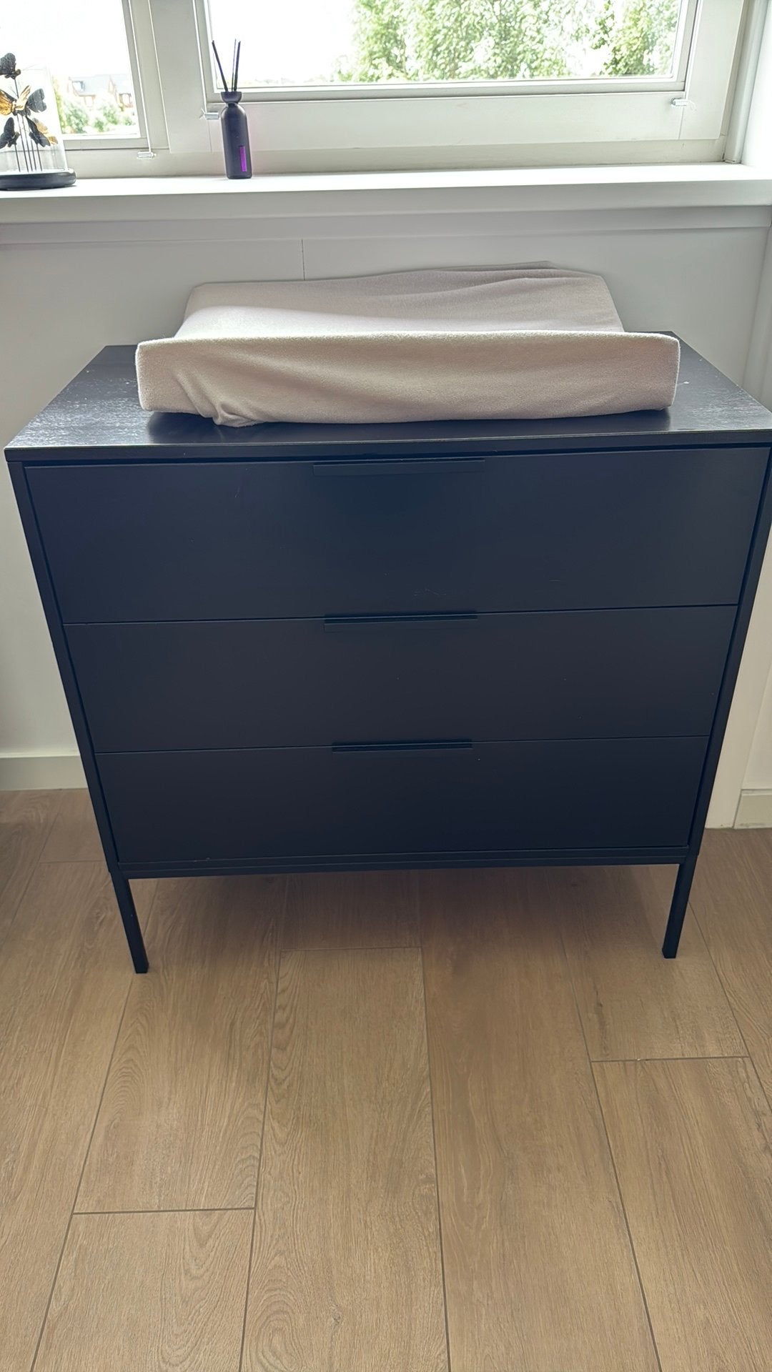 Woood Adam ladekast / commode grenen zwart, Ophalen, Gebruikt, 50 tot 70 cm, 75 tot 100 cm