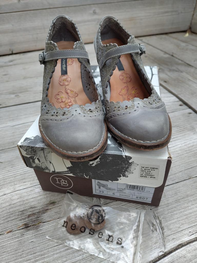 Spectaculair elegante schoenen van Neosens, Neosens, Ophalen of Verzenden, Grijs, Gedragen