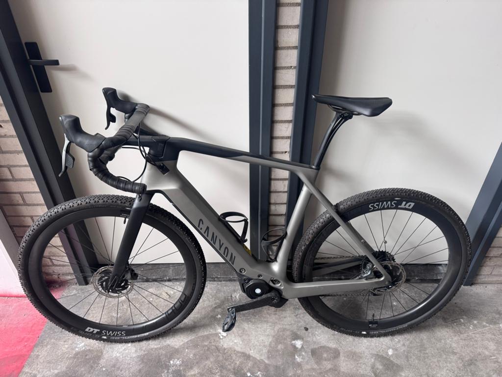 Canyon Grail:ON CF 8 e-gravelbike, maat L, totaal 1125 km, Zo goed als nieuw, 51 tot 55 cm, 50 km per accu of meer, Ophalen