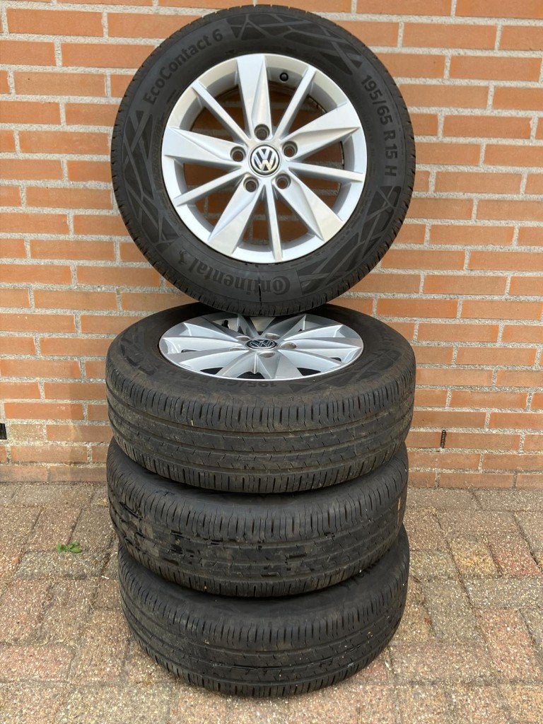Originele VW 15" Velgen met Continental Zomerbanden, Auto-onderdelen, Banden en Velgen, Ophalen, Gebruikt, 15 inch, Banden en Velgen