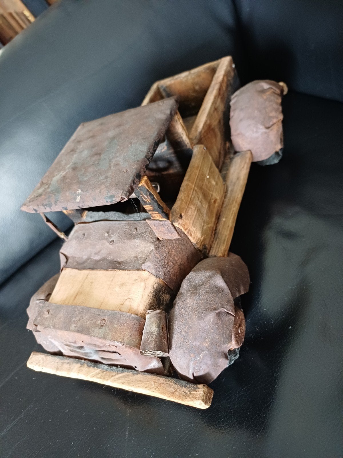 Handgemaakte houten auto - Uniek decoratiestuk, Antiek en Kunst, Ophalen of Verzenden