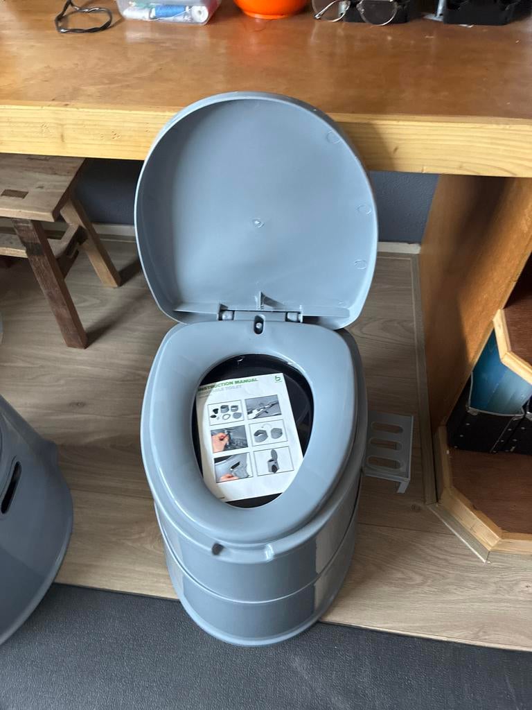 Nieuw Mobiel Toilet - Ideaal voor Camping/Reizen, Ophalen of Verzenden, Nieuw