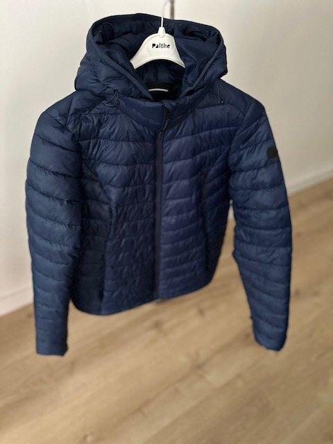 Donker blauw donsachtig jack Dames HN Maat S 36 ANWB, Kleding | Dames, Bodywarmers, Zo goed als nieuw, Maat 36 (S), Blauw, Ophalen of Verzenden