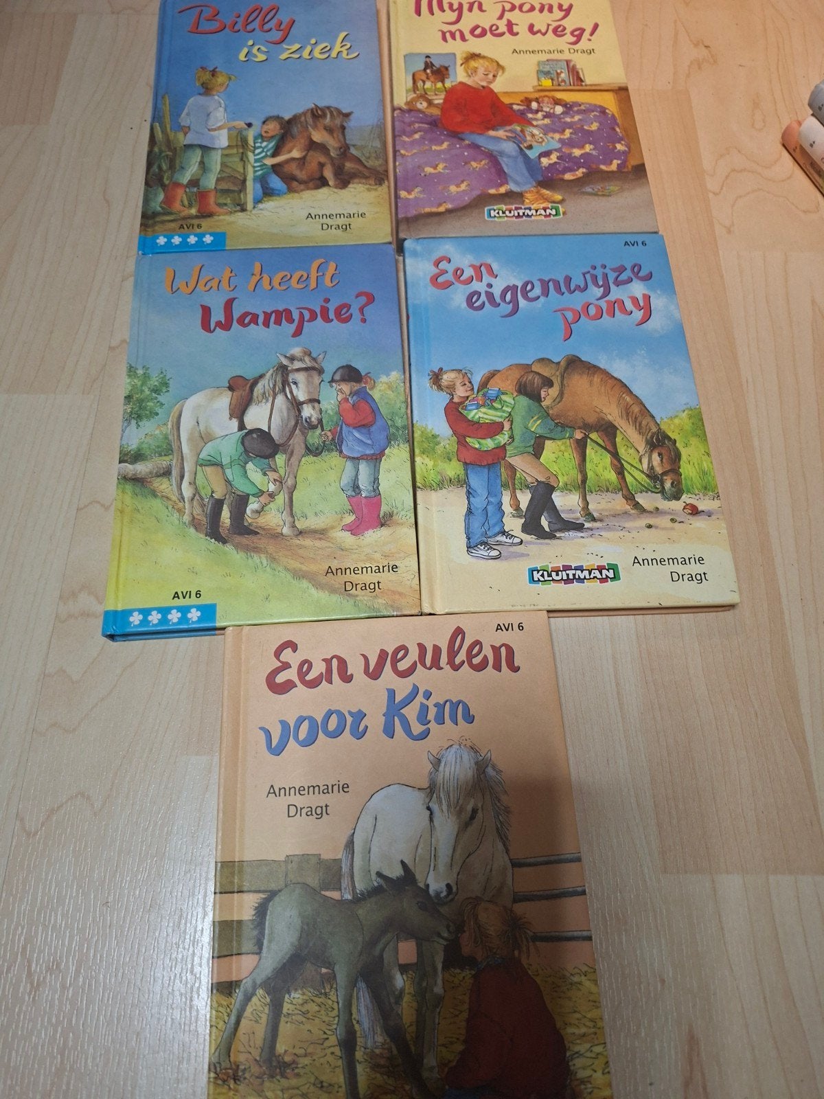 5 boeken van Annemarie Dragt - Pony avonturen, Ophalen, Zo goed als nieuw, Annemarie Dragt