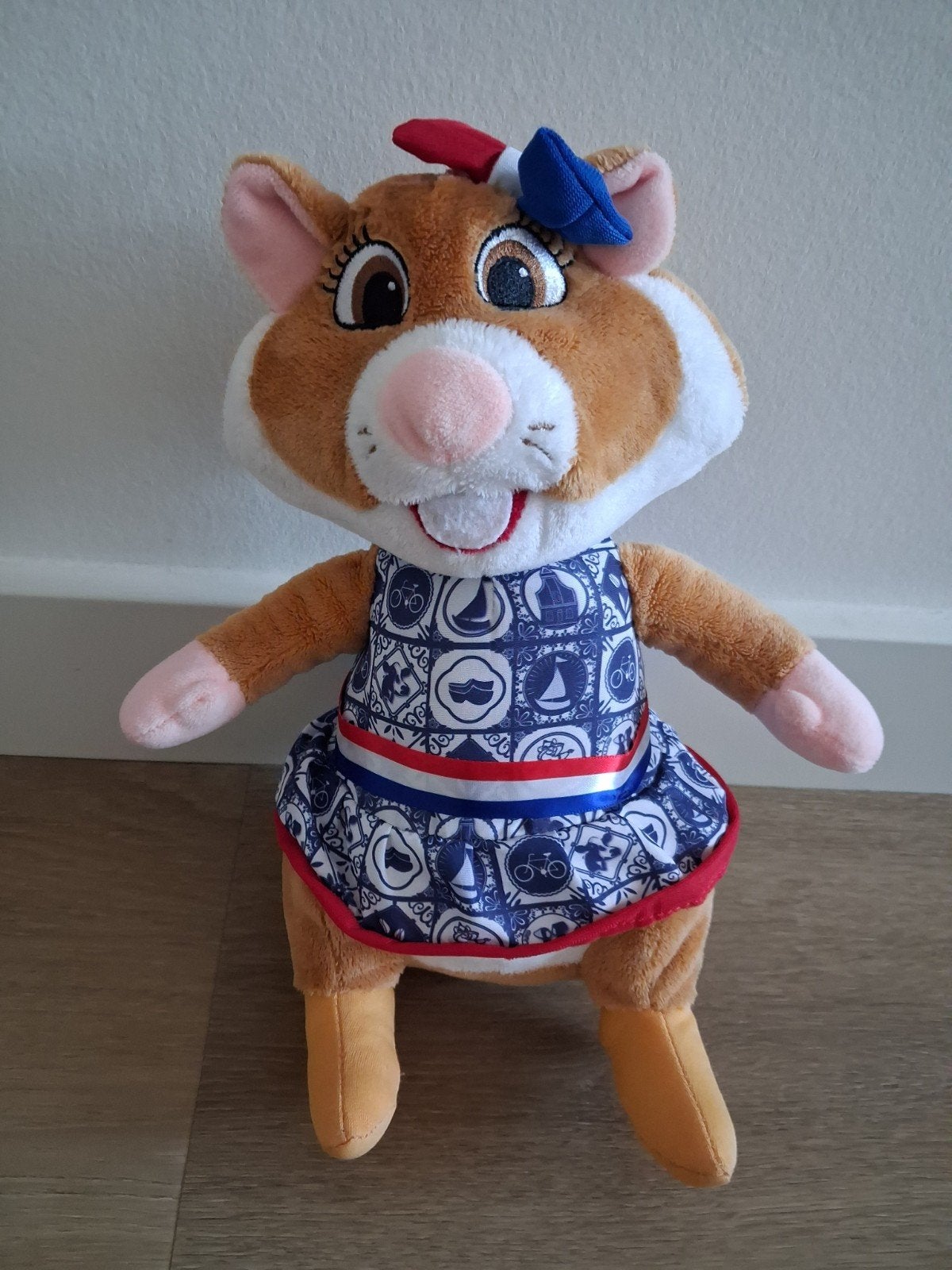 Knuffel hamster AH Delfts blauw hollands meisje L1789, Ophalen of Verzenden, Zo goed als nieuw, Overige typen