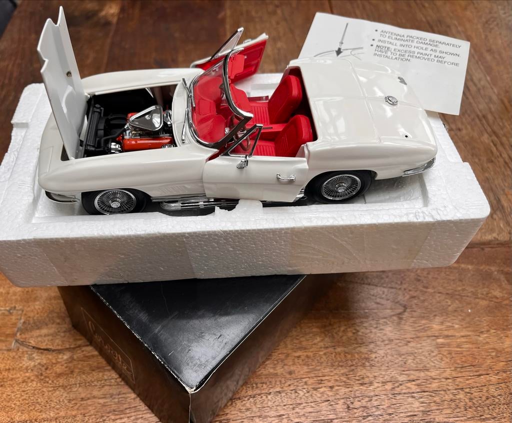 Revell Corvette C3 Stingray 1969-1976 (1991) 1:18, Ophalen of Verzenden, Zo goed als nieuw, Auto, Revell