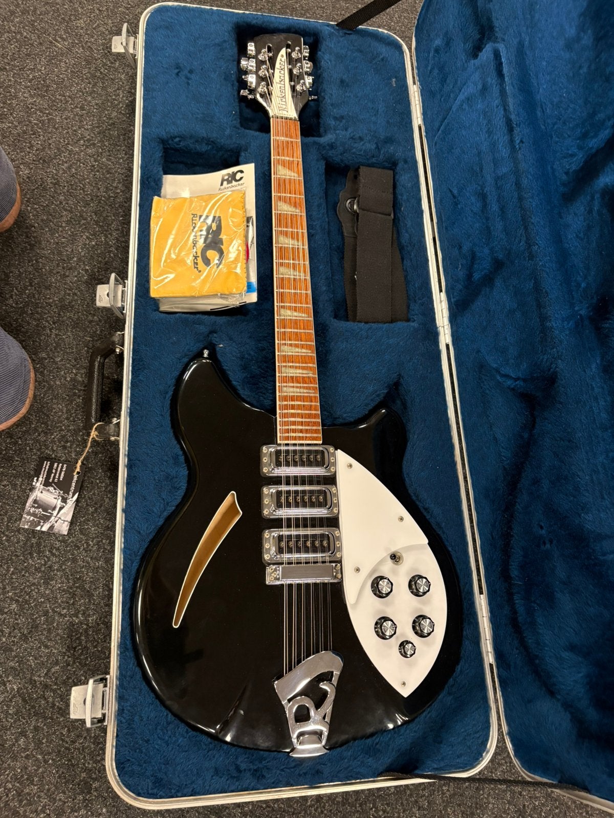 Rickenbacker 370/12 12 string 1998, Semi-solid body, Info@rickenbacker.com, Zo goed als nieuw, Rickenbacker