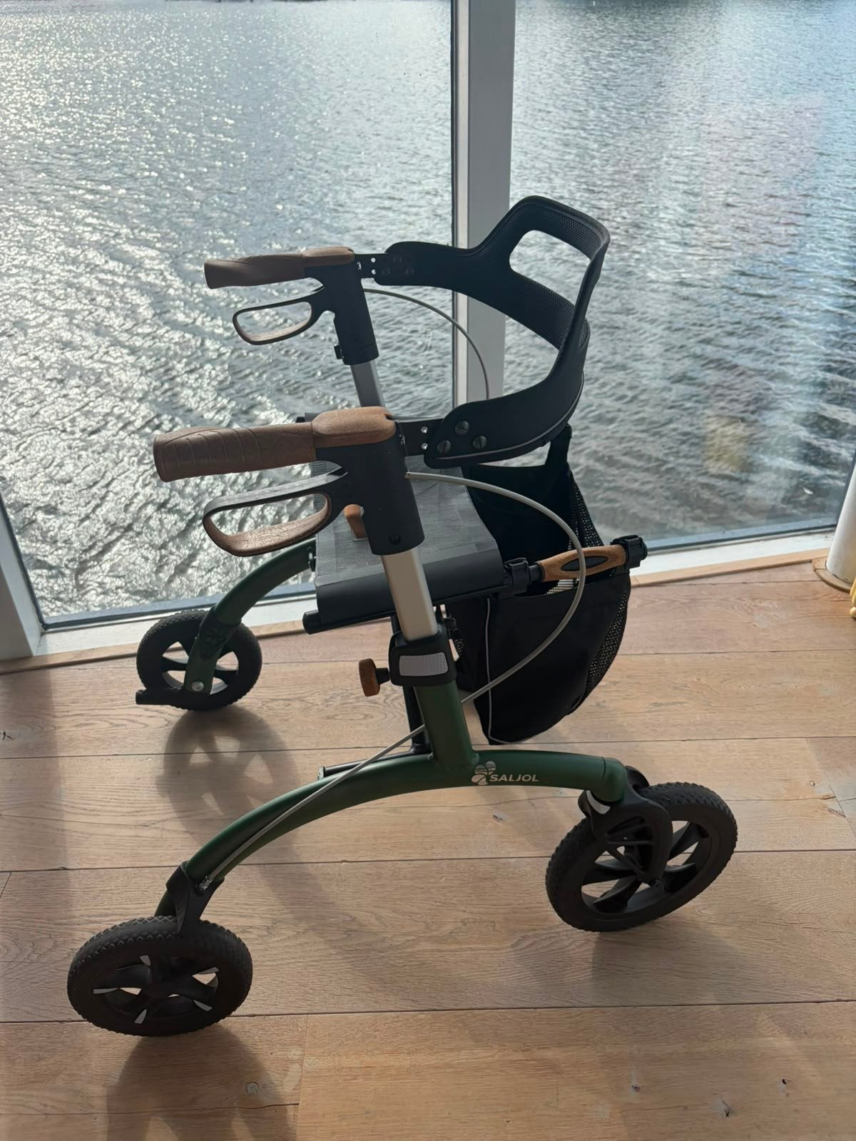 Saljol rollator groen, Diversen, Ophalen, Lichtgewicht, Zo goed als nieuw