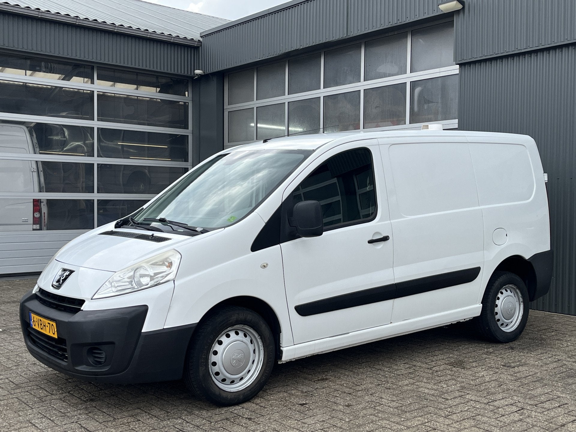 Peugeot Expert 229 1.6 HDI L1H1 Airco Schuifdeur Trekhaak 14, Auto's, Bestelauto's, Startonderbreker, Stof, Gebruikt, Zwart