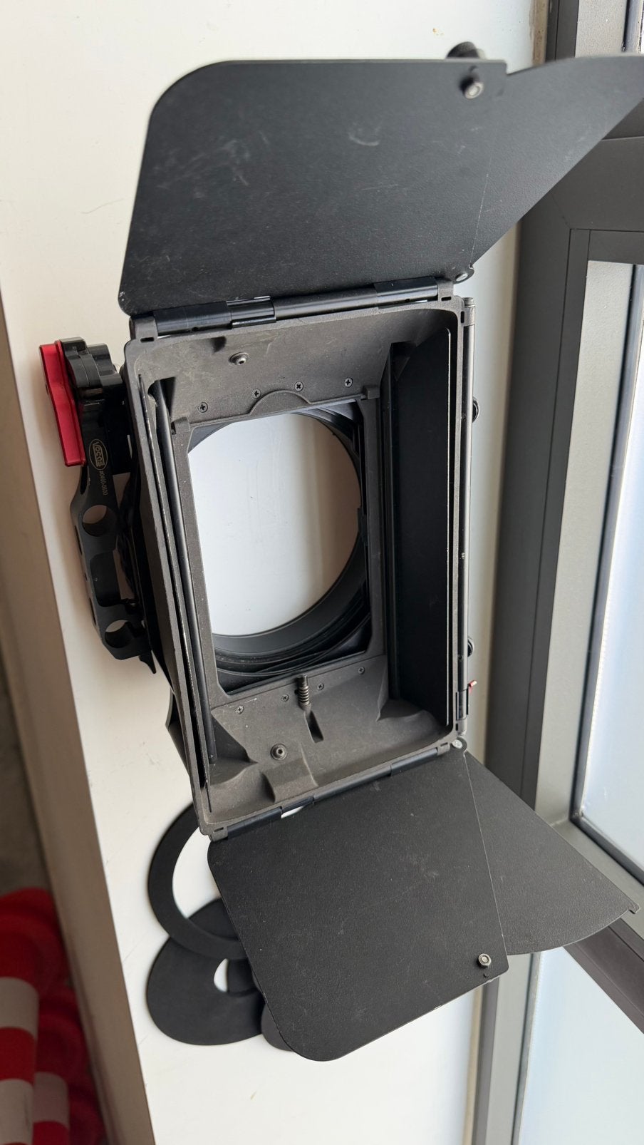 Vocas Mattebox MB-430 met swing systeem en 3 filter slots, Ophalen of Verzenden, Zo goed als nieuw, Audio