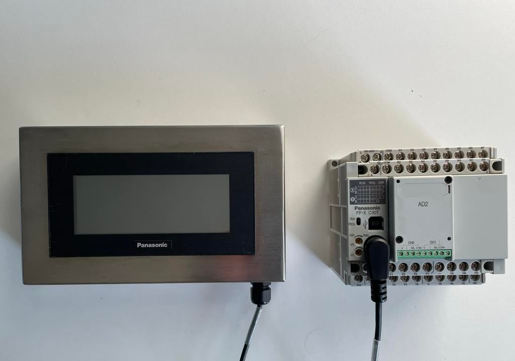 Panasonic PLC CPU logic controller inclusief HMI display, Ophalen of Verzenden, Zo goed als nieuw