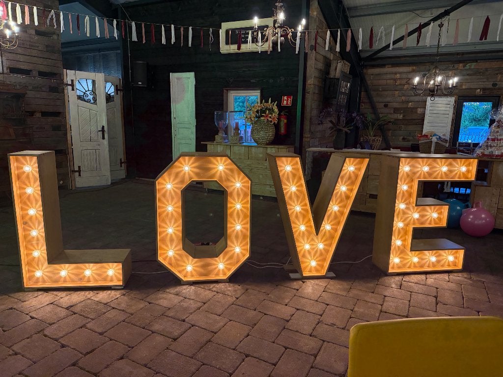 Love letters te koop, Ophalen, Zo goed als nieuw, Versiering, Geboorte of Huwelijk