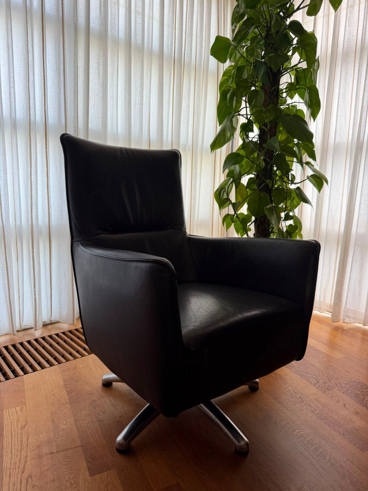Leren Draaistoel - Zeer Goede Staat, Huis en Inrichting, Stoelen, Ophalen, Zwart, Leer, Zo goed als nieuw