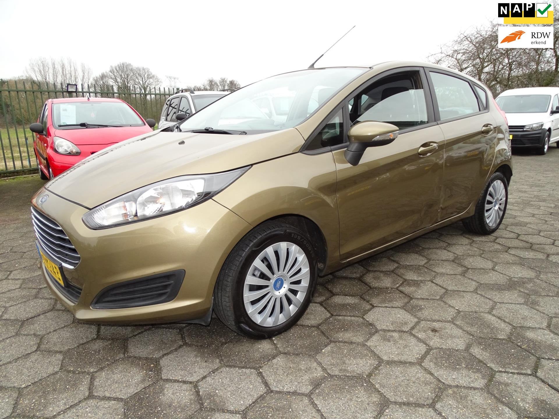 Ford Fiesta 1.0 Style AIRCO/NAV/TREKHAAK, Auto's, Euro 5, Stof, Zwart, 525 kg
