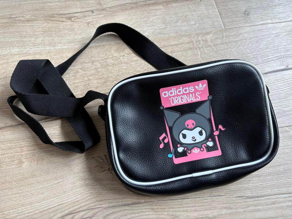 Adidas Originals Hello Kitty & Friends Schoudertas Zwart, Ophalen of Verzenden, Zo goed als nieuw, Zwart, Overige merken