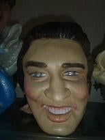 Elvis paspop Nu spotprijs met pak en 2 maskers, Verzamelen, Beelden en Beeldjes, Ophalen of Verzenden