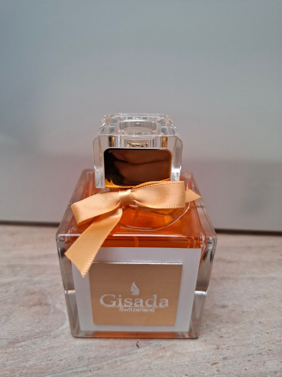 Gisada Switzerland parfum 100 ml.  nieuw, Ophalen of Verzenden, Zo goed als nieuw