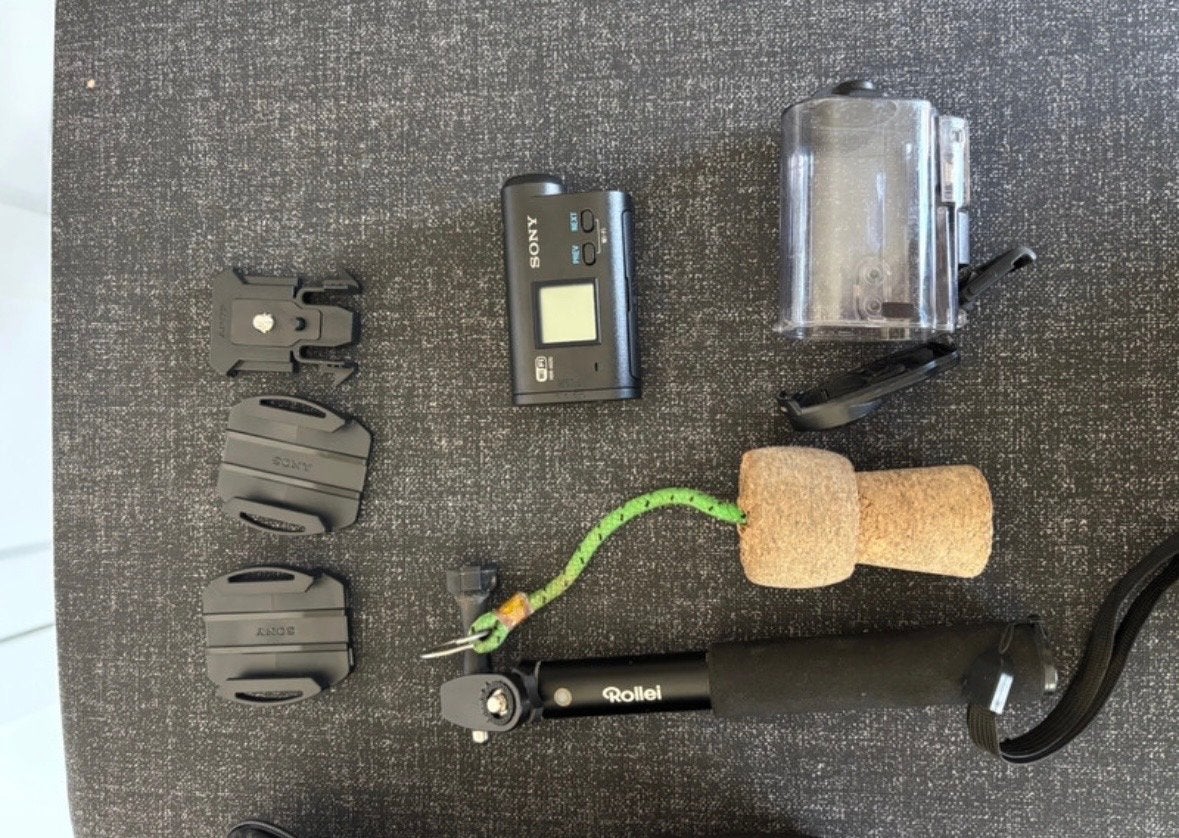 Sony Action Cam HDR-AS200V met accessoires, Ophalen of Verzenden, Gebruikt, Sony